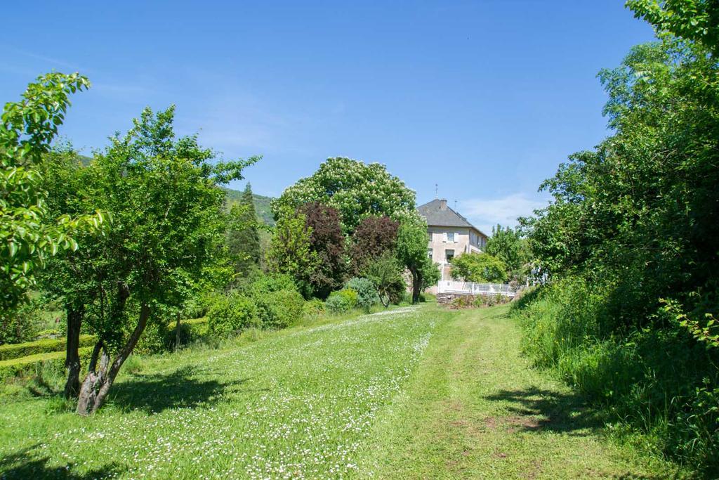 Domaine Du Vern Saint-Affrique Exteriör bild